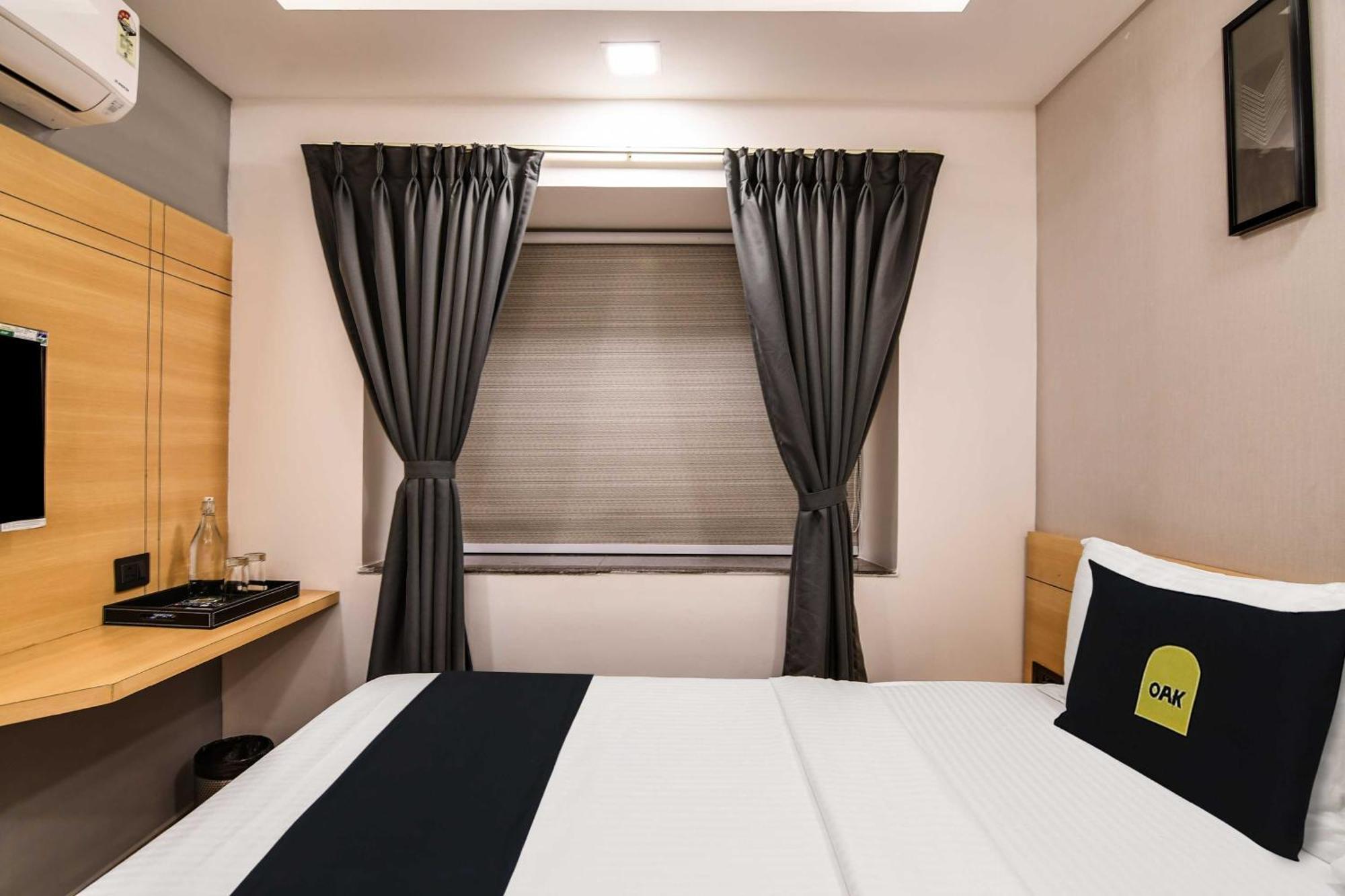 Super Townhouse Oak Sayhallo Ecstasy Bhubaneswar Bagian luar foto