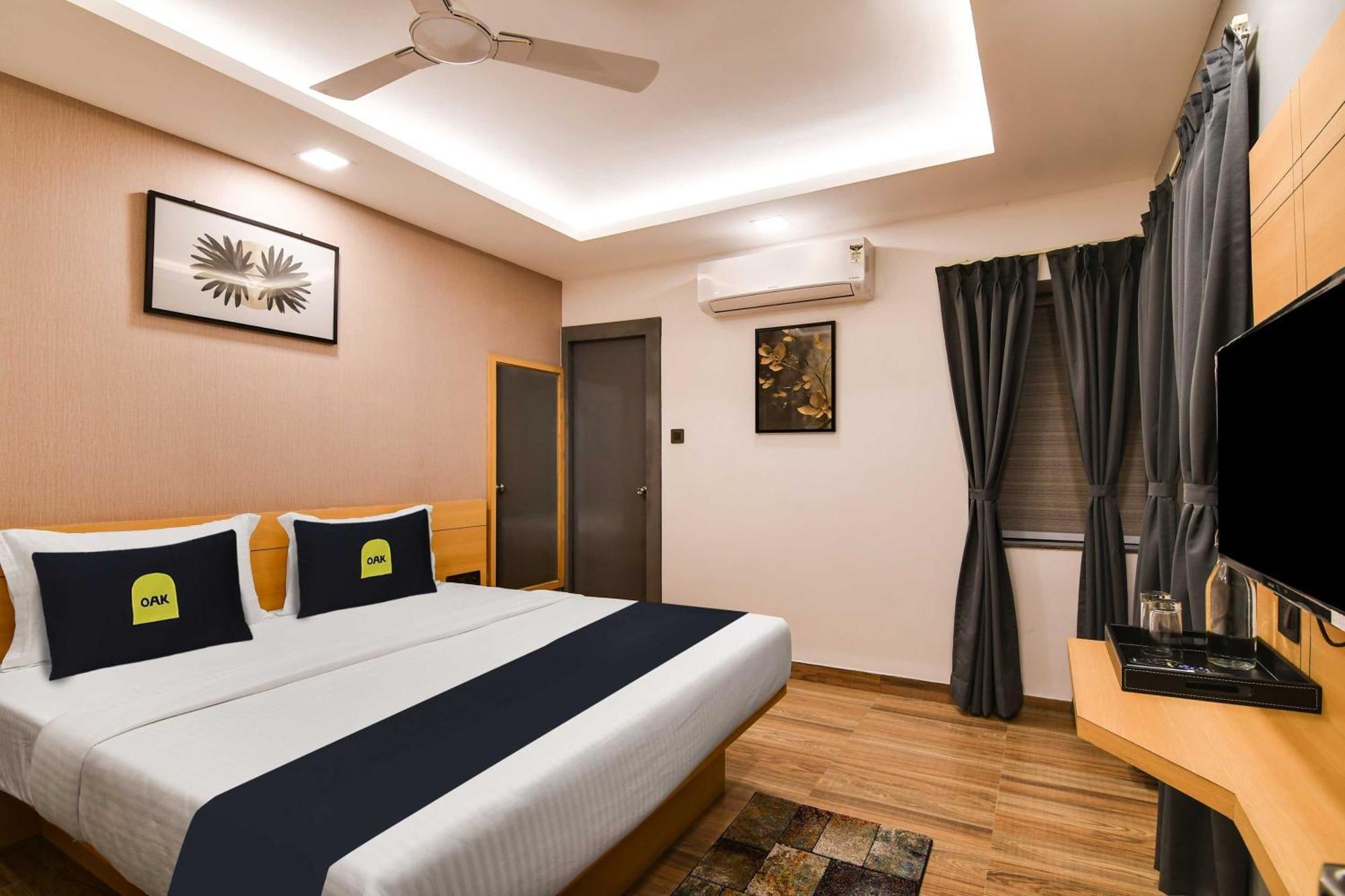 Super Townhouse Oak Sayhallo Ecstasy Bhubaneswar Bagian luar foto