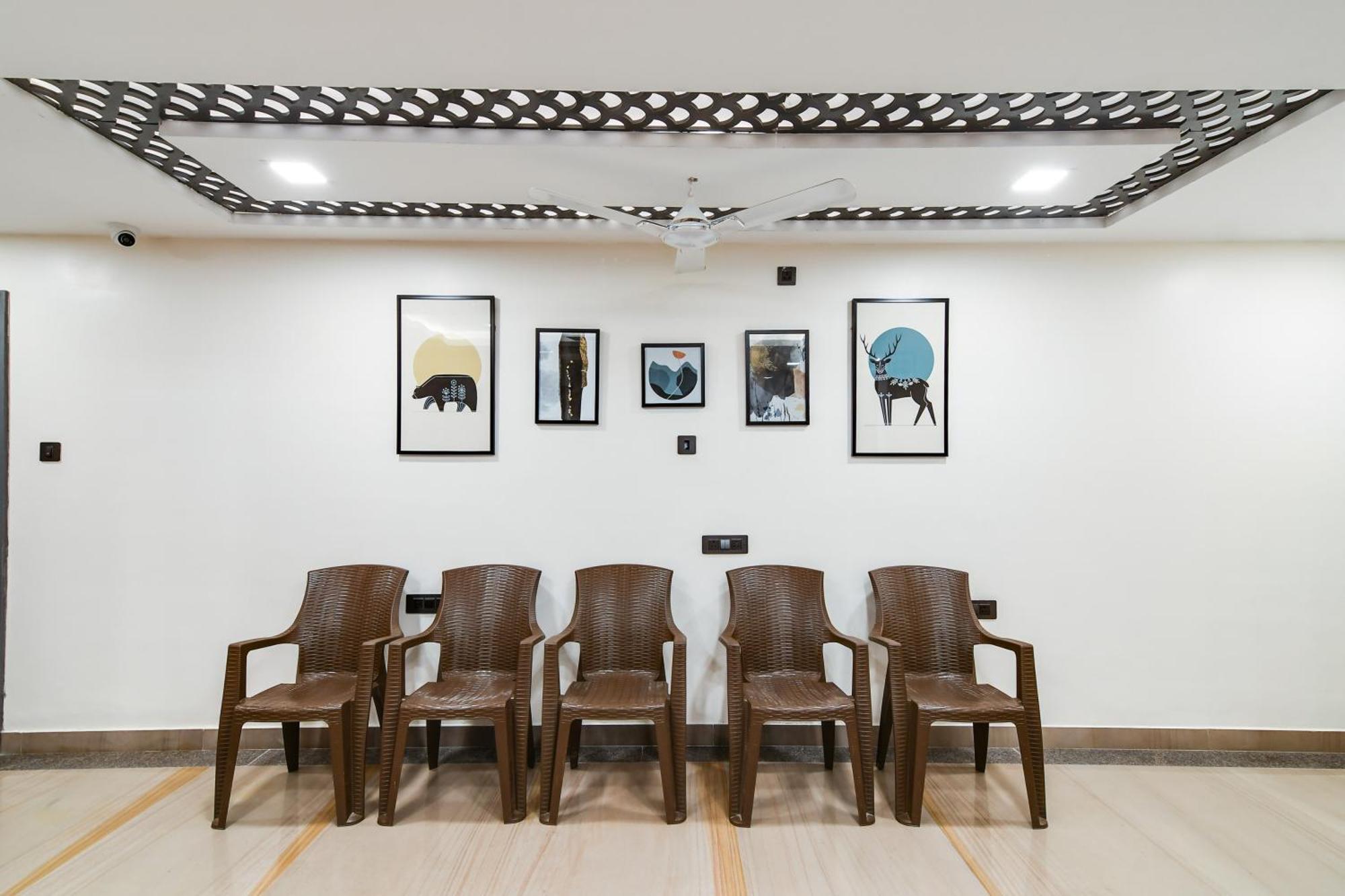 Super Townhouse Oak Sayhallo Ecstasy Bhubaneswar Bagian luar foto