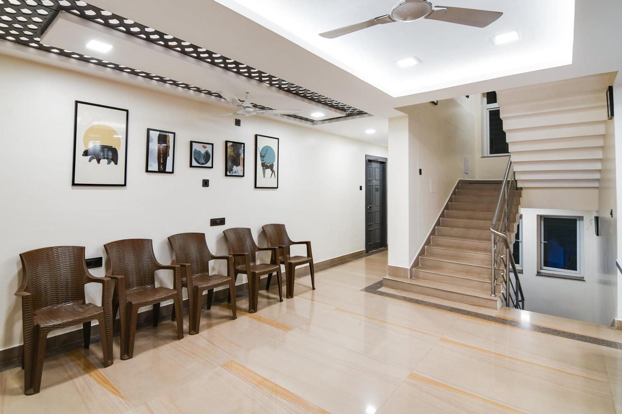 Super Townhouse Oak Sayhallo Ecstasy Bhubaneswar Bagian luar foto