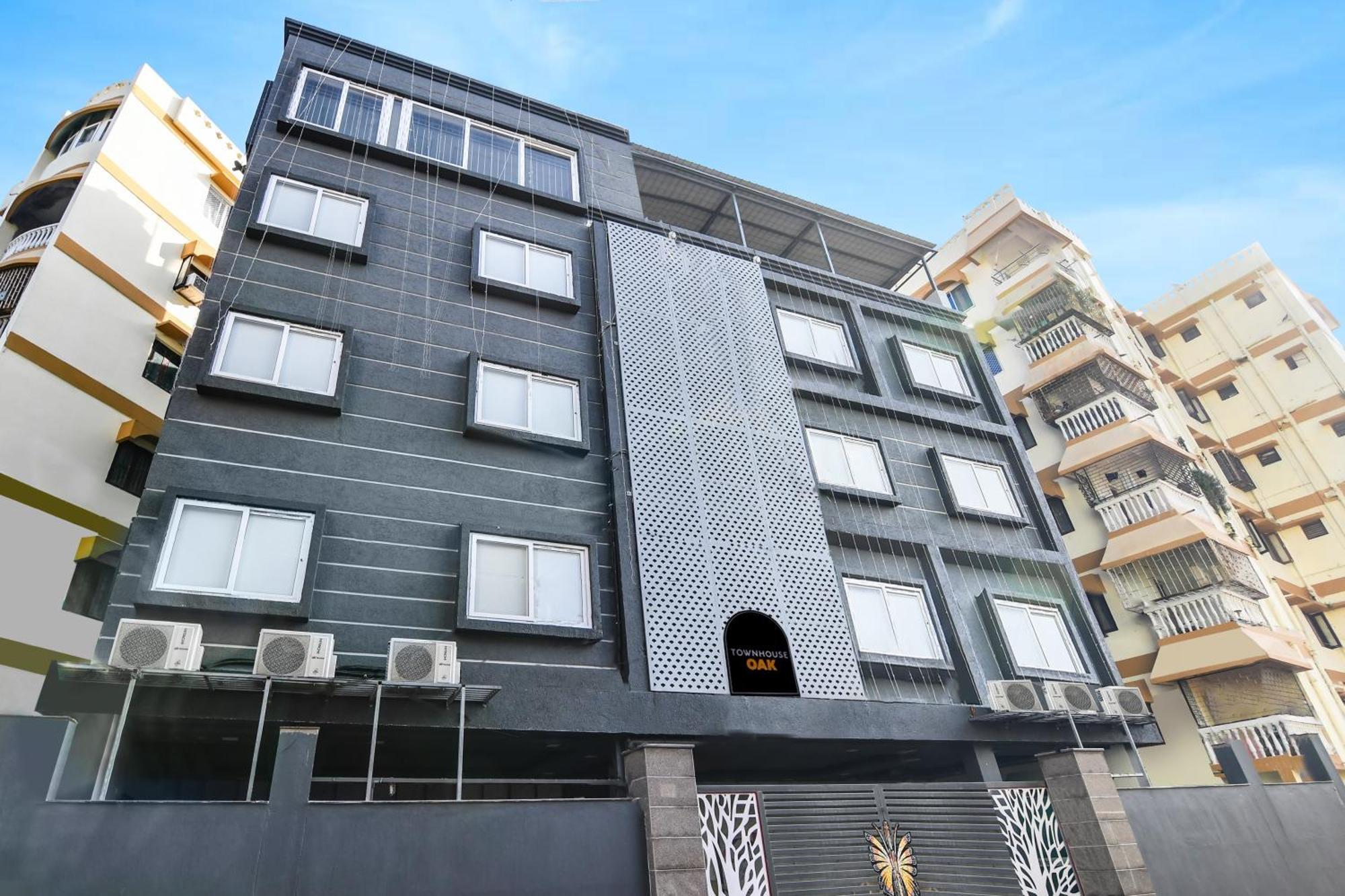 Super Townhouse Oak Sayhallo Ecstasy Bhubaneswar Bagian luar foto