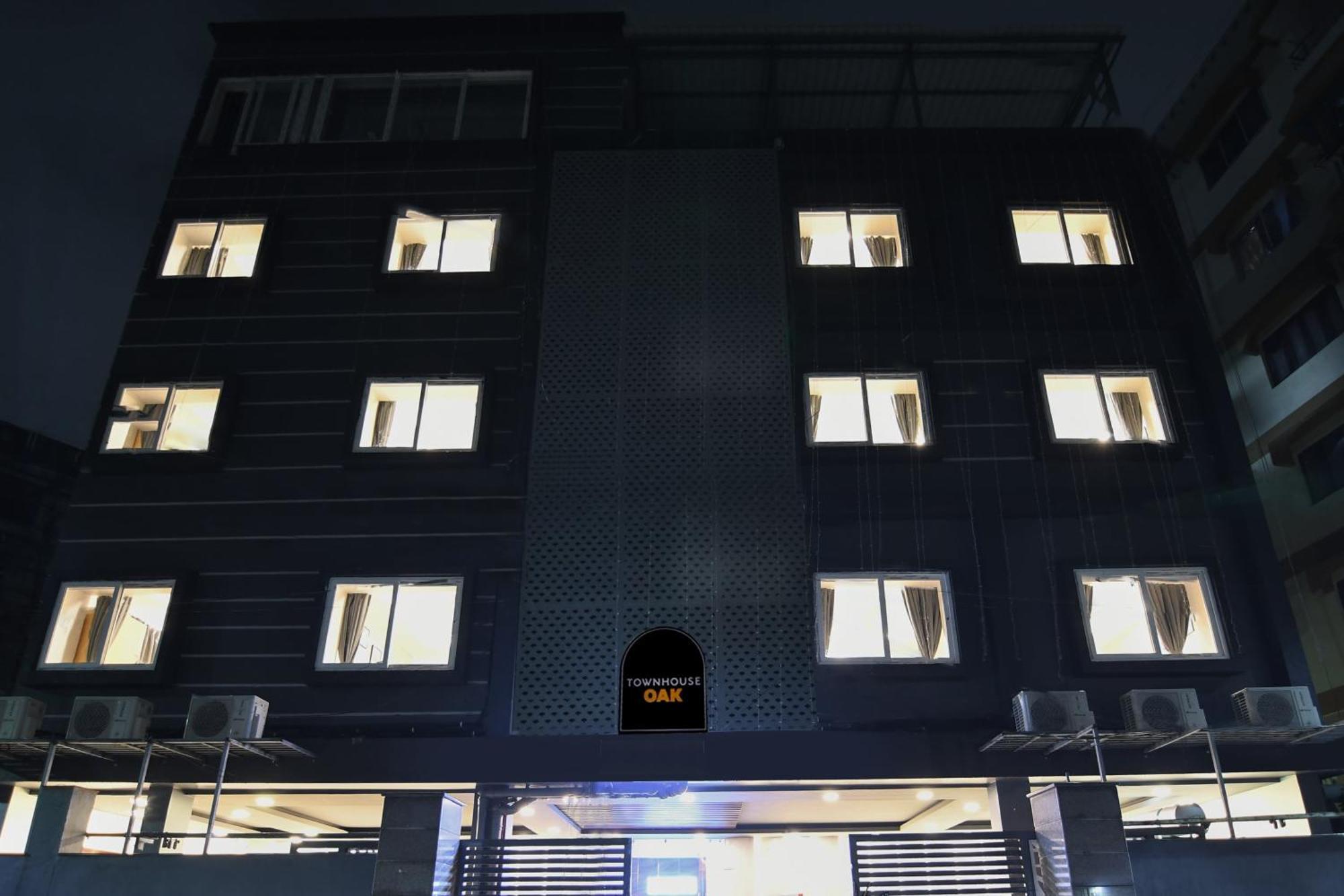 Super Townhouse Oak Sayhallo Ecstasy Bhubaneswar Bagian luar foto