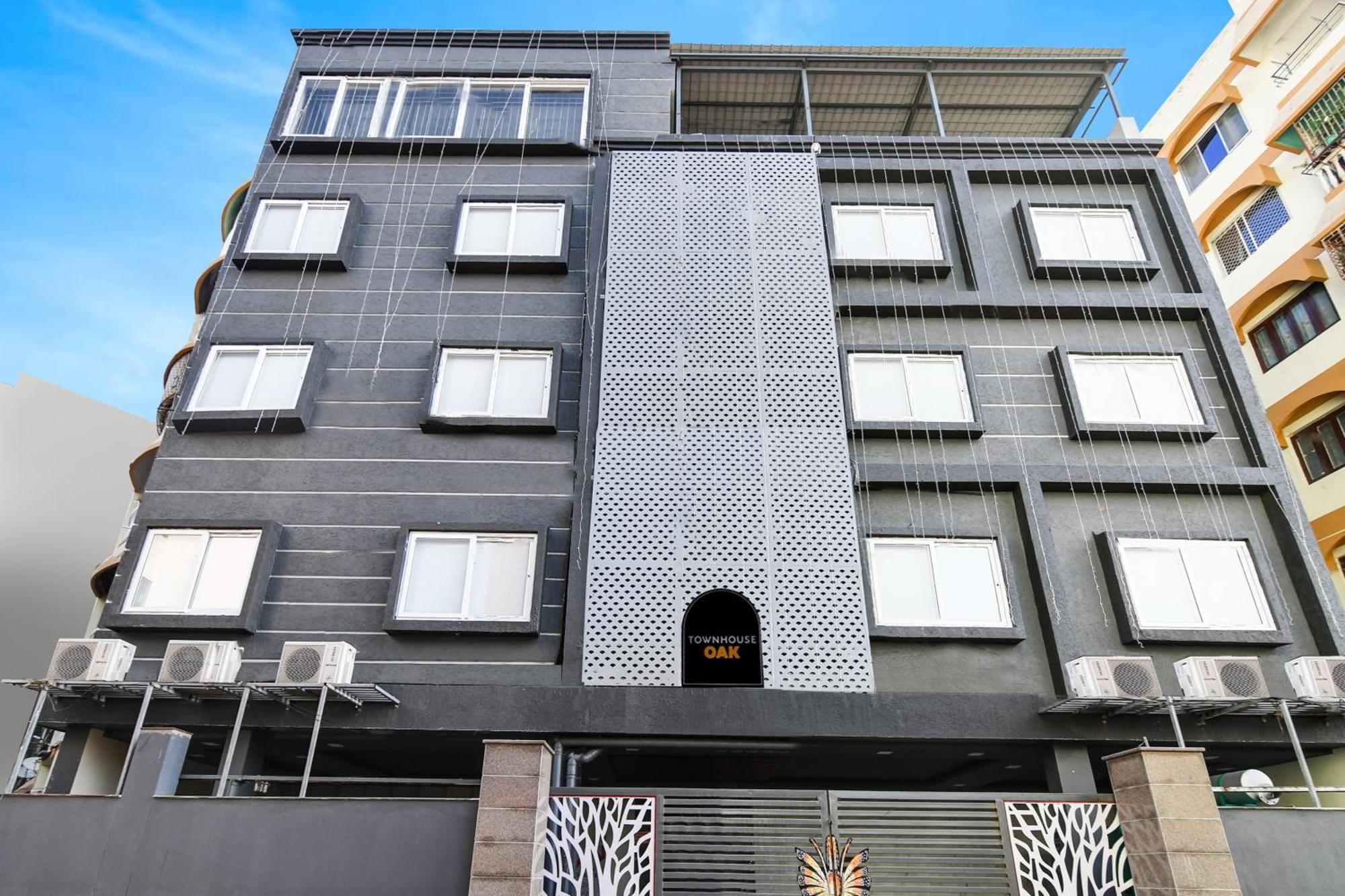 Super Townhouse Oak Sayhallo Ecstasy Bhubaneswar Bagian luar foto