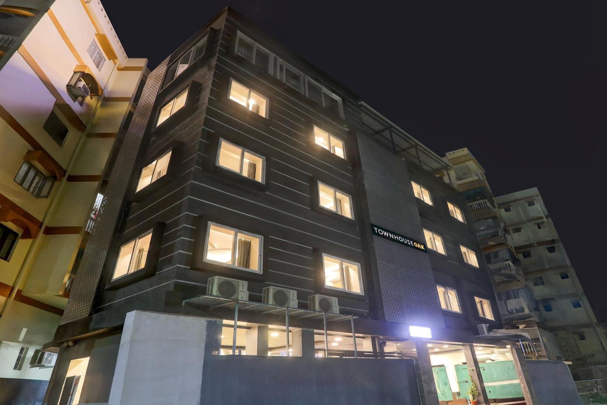 Super Townhouse Oak Sayhallo Ecstasy Bhubaneswar Bagian luar foto