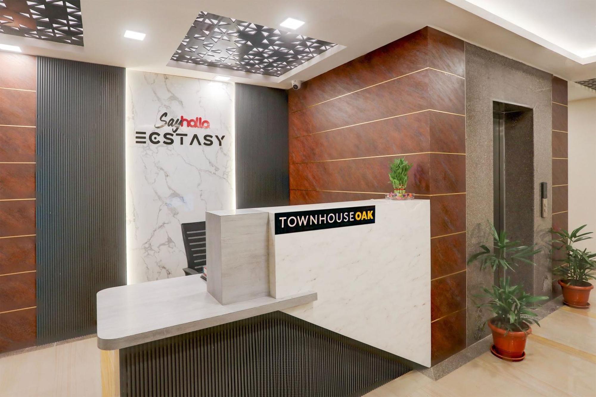 Super Townhouse Oak Sayhallo Ecstasy Bhubaneswar Bagian luar foto